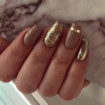 gold nail look